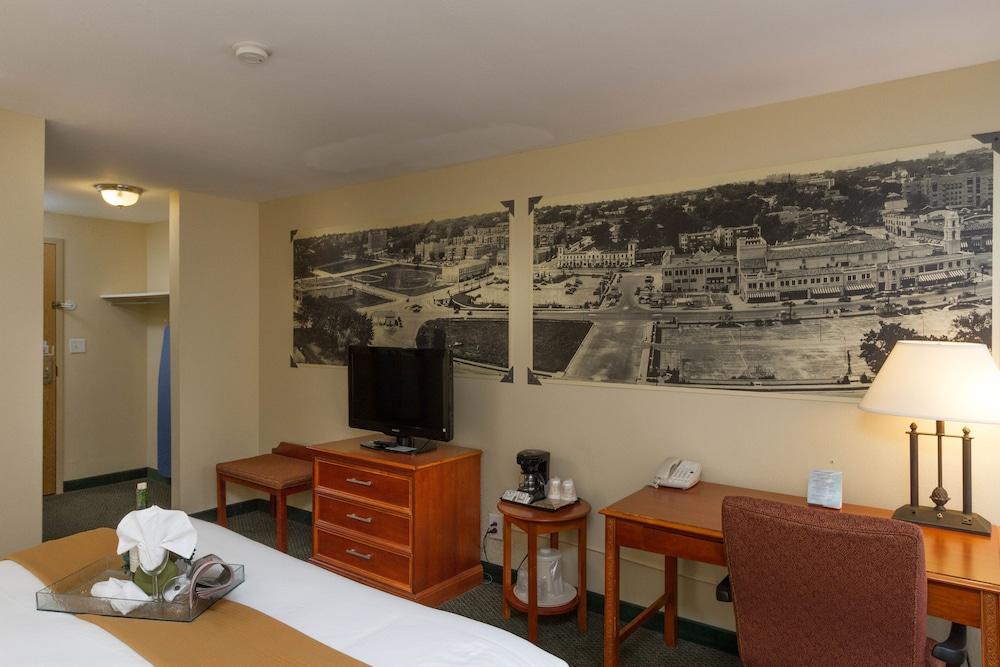 Hotel Westport Kansas City, Tapestry Collection By Hilton Kansas City