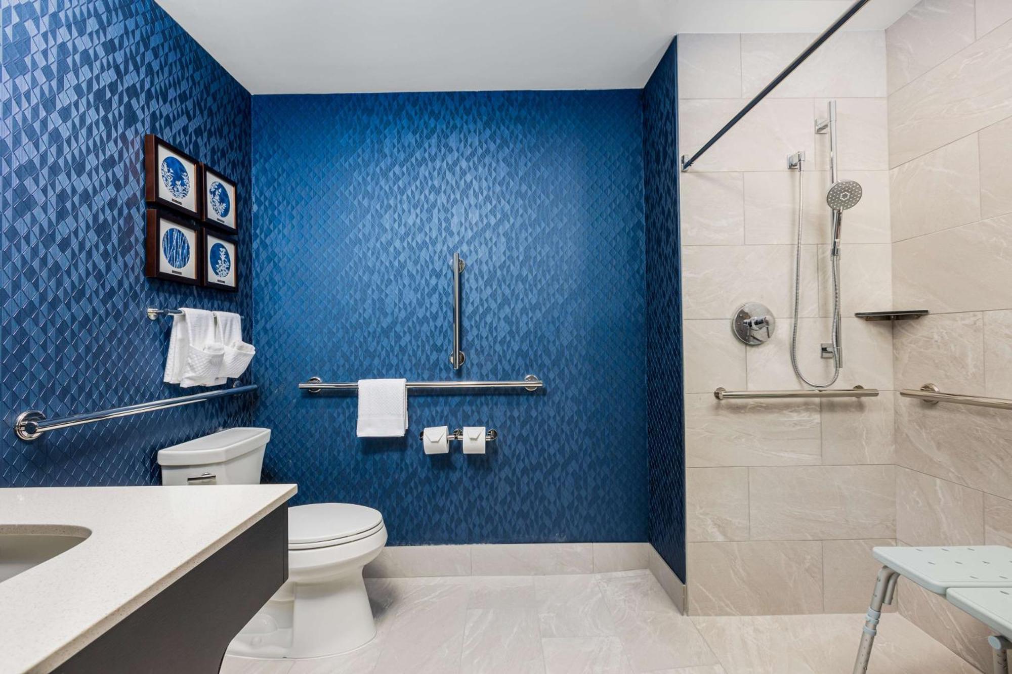 Westport Kansas City, Tapestry Collection By Hilton 4* Kansas City